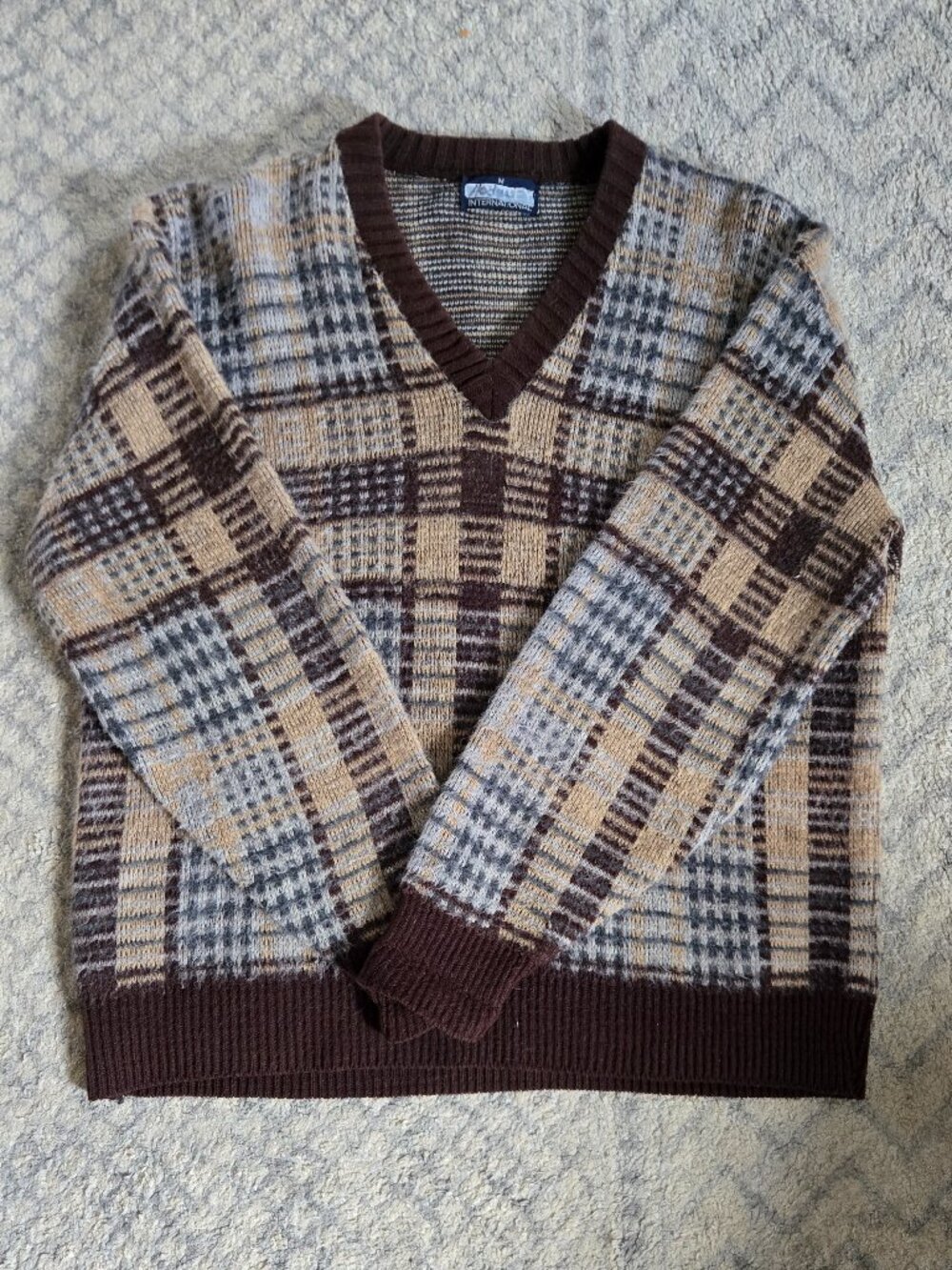 Vintage Jockey International Plaid V-Neck Knit Sweater Men's M Brown Beige Gray